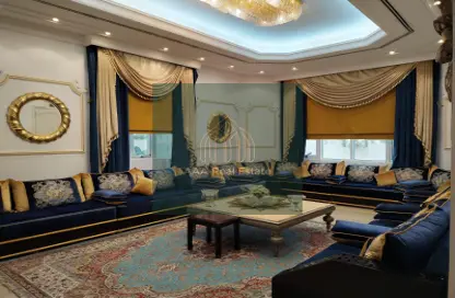 Living Room image for: Villa - 6 Bedrooms for rent in Al Jafiliya Villas - Al Jafiliya - Dubai, Image 1
