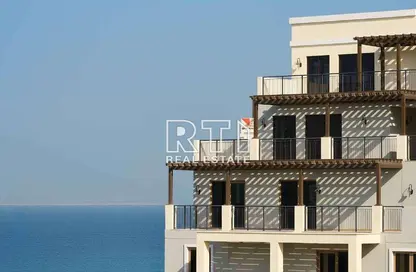 Apartment - 3 Bedrooms - 4 Bathrooms for sale in La Mer - Culture Village - Dubai