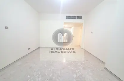 شقة - 3 غرف نوم - 3 حمامات للايجار في شارع الكورنيش - أبوظبي
