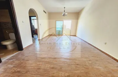 Apartment - 1 Bedroom - 2 Bathrooms for rent in Muwaileh 29 Building - Muwaileh - Sharjah