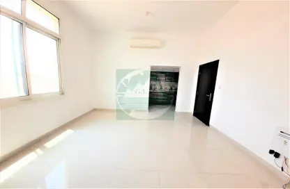 Apartment - Studio - 1 Bathroom for rent in Shakhbout City - Abu Dhabi