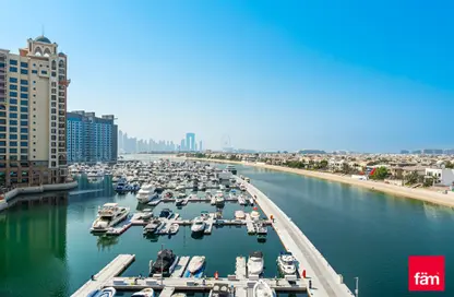 Apartment - 1 Bathroom for sale in Palm Views West - Palm Views - Palm Jumeirah - Dubai