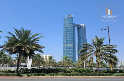 Apartment - 4 Bedrooms - 5 Bathrooms for rent in Nation Towers - Corniche Road - Abu Dhabi