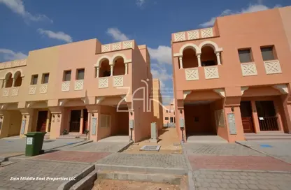 Villa - 2 Bedrooms - 2 Bathrooms for sale in Zone 7 - Hydra Village - Abu Dhabi