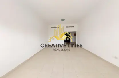 Office Space - Studio - 3 Bathrooms for rent in Al Muraqqabat - Deira - Dubai