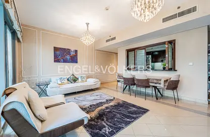 Apartment - 2 Bedrooms - 2 Bathrooms for sale in Golf Tower 1 - Golf Towers - The Views - Dubai
