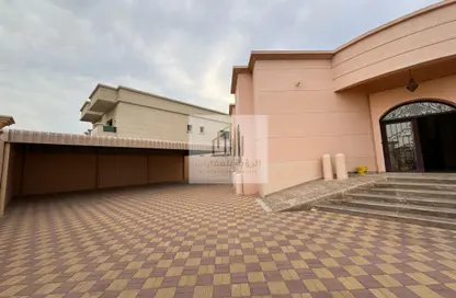 Villa - 3 Bedrooms - 6 Bathrooms for rent in Al Raqaib 1 - Al Raqaib - Ajman