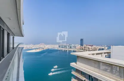 Apartment - 1 Bedroom - 1 Bathroom for sale in Beach Vista - EMAAR Beachfront - Dubai Harbour - Dubai