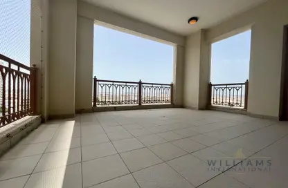 Apartment - 2 Bedrooms - 3 Bathrooms for sale in Marina Residences 4 - Marina Residences - Palm Jumeirah - Dubai