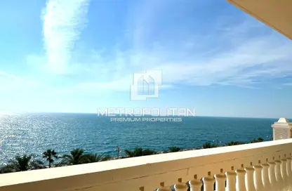 Apartment - 2 Bedrooms - 3 Bathrooms for rent in Kempinski Palm Residence - The Crescent - Palm Jumeirah - Dubai