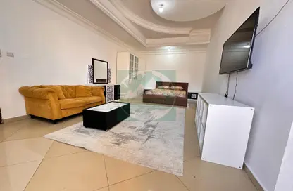 Apartment - Studio - 1 Bathroom for rent in Khalifa City A Villas - Khalifa City A - Khalifa City - Abu Dhabi