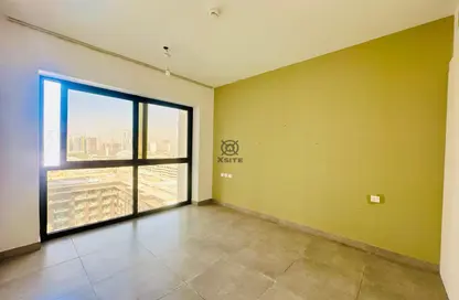 Apartment - 2 Bedrooms - 3 Bathrooms for rent in Lucky 1 Residence - Jumeirah Village Circle - Dubai