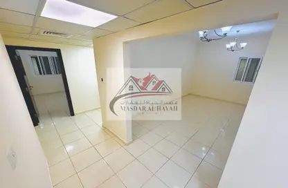 Apartment - 1 Bedroom - 2 Bathrooms for rent in Muwaileh 29 Building - Muwaileh - Sharjah