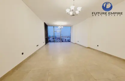 Apartment - 2 Bedrooms - 4 Bathrooms for rent in Airport Road Area - Al Garhoud - Dubai