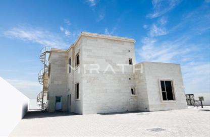 Villa - 4 Bedrooms - 5 Bathrooms for rent in Al Barsha South 2 - Al Barsha South - Al Barsha - Dubai