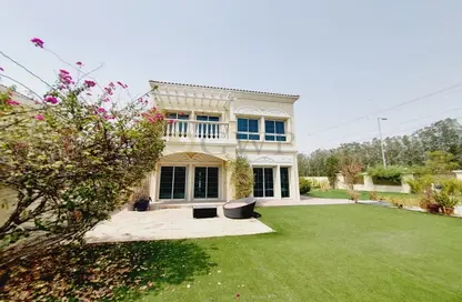 Villa - 2 Bedrooms - 4 Bathrooms for rent in District 11D - Jumeirah Village Circle - Dubai