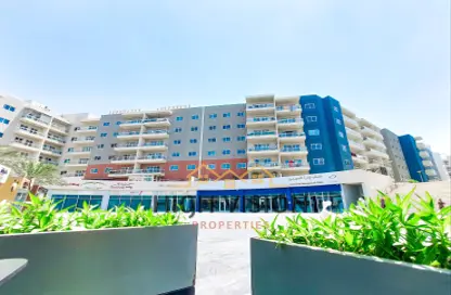 Apartment - 3 Bedrooms - 4 Bathrooms for sale in Tower 1 - Al Reef Downtown - Al Reef - Abu Dhabi