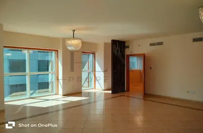 Apartment - 3 Bedrooms - 3 Bathrooms for rent in Dusit Hotel - Sheikh Zayed Road - Dubai