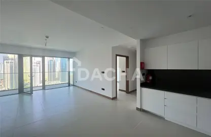 Apartment - 3 Bedrooms - 4 Bathrooms for rent in Vida Residences Dubai Marina - Dubai Marina - Dubai