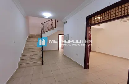 Townhouse - 4 Bedrooms - 4 Bathrooms for rent in Al Mushrif Villas - Al Mushrif - Abu Dhabi