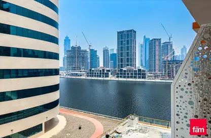 Apartment - 1 Bedroom - 1 Bathroom for sale in Millennium Binghatti Residences - Business Bay - Dubai