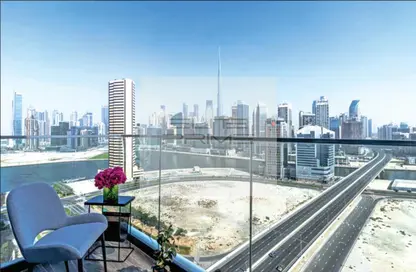 Apartment - 1 Bedroom - 2 Bathrooms for sale in SOL Bay - Business Bay - Dubai