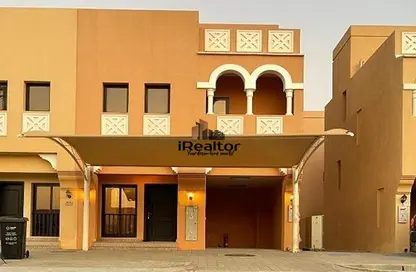 Townhouse - 2 Bedrooms - 3 Bathrooms for rent in Zone 8 - Hydra Village - Abu Dhabi