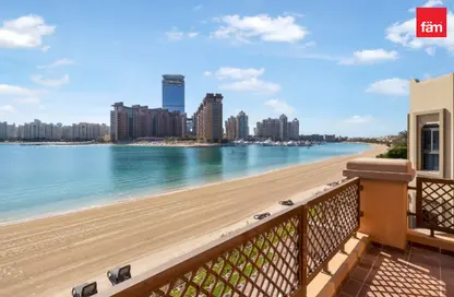 Villa - 4 Bedrooms - 6 Bathrooms for rent in Garden Homes Frond A - Garden Homes - Palm Jumeirah - Dubai