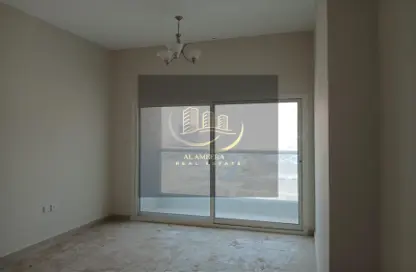 Apartment - 3 Bedrooms - 4 Bathrooms for rent in Gulf Tower - Emirates City - Ajman