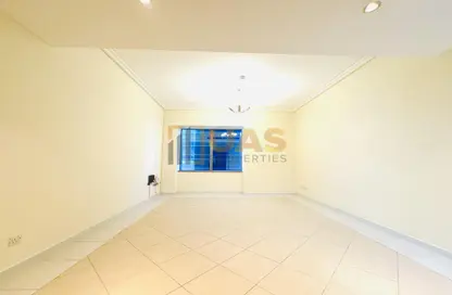 Apartment - 3 Bedrooms - 3 Bathrooms for rent in 21st Century Tower - Sheikh Zayed Road - Dubai