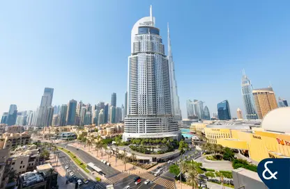 Apartment - 1 Bedroom - 1 Bathroom for sale in Boulevard Point - Downtown Dubai - Dubai