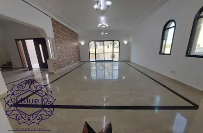 Villa - 4 Bedrooms - 6 Bathrooms for rent in Al Falaj - Al Riqqa - Sharjah