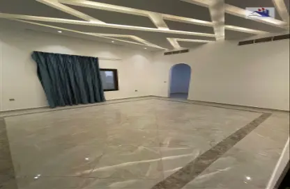 Villa for rent in Al Tayy Suburb - Sharjah