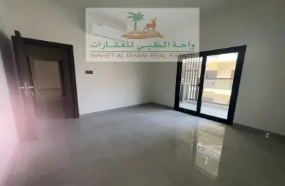 Apartment - 2 Bedrooms - 1 Bathroom for rent in Al Wahda Building - Al Majaz 2 - Al Majaz - Sharjah