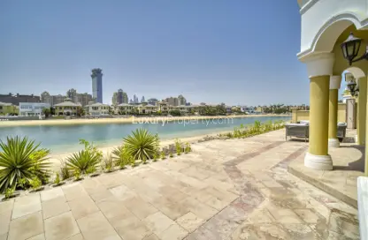 Villa - 5 Bedrooms - 6 Bathrooms for rent in Garden Homes Frond C - Garden Homes - Palm Jumeirah - Dubai