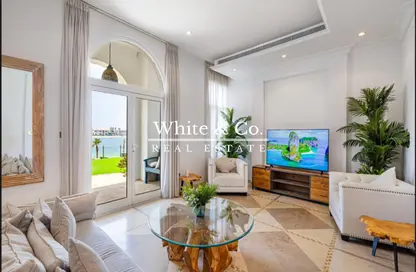 Villa - 6 Bedrooms - 7 Bathrooms for rent in Signature Villas Frond D - Signature Villas - Palm Jumeirah - Dubai