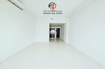 Apartment - Studio - 1 Bathroom for rent in Al Rigga - Deira - Dubai