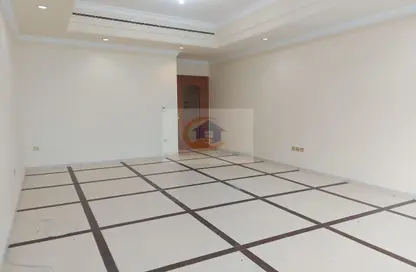 Apartment - 3 Bedrooms - 4 Bathrooms for rent in Al Nahyan - Abu Dhabi