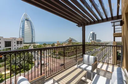 Apartment - 4 Bedrooms - 6 Bathrooms for sale in Lamtara 1 - Madinat Jumeirah Living - Umm Suqeim - Dubai