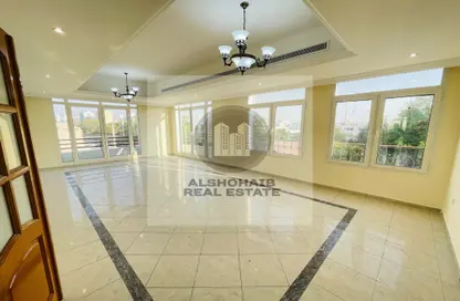 Villa - 4 Bedrooms - 5 Bathrooms for rent in Al Muroor Tower - Muroor Area - Abu Dhabi