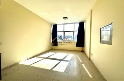 Apartment - 1 Bathroom for rent in Silicon Gates 4 - Silicon Gates - Dubai Silicon Oasis - Dubai