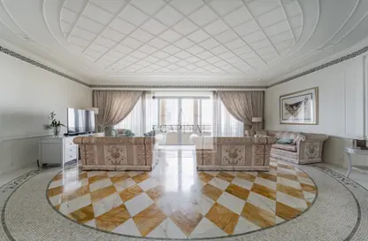 Apartment - 3 Bedrooms - 4 Bathrooms for sale in Palazzo Versace - Culture Village - Dubai