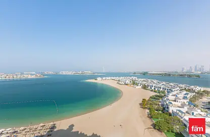 Apartment - 2 Bedrooms - 4 Bathrooms for rent in Al Haseer - Shoreline Apartments - Palm Jumeirah - Dubai