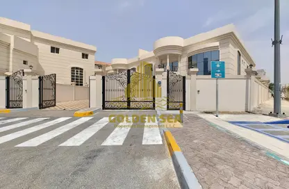 Villa - 7 Bedrooms for rent in Hazaa Bin Zayed the First Street - Al Nahyan Camp - Abu Dhabi