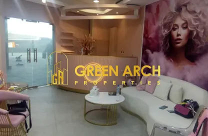 Shop - Studio - 1 Bathroom for rent in Crystal Tower - Business Bay - Dubai