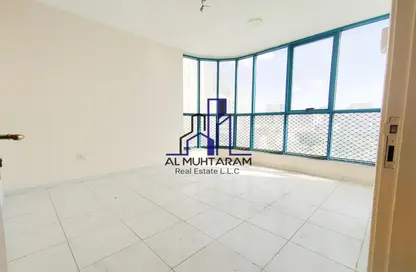 Apartment - 1 Bedroom - 1 Bathroom for rent in Al Mahatta - Al Qasimia - Sharjah