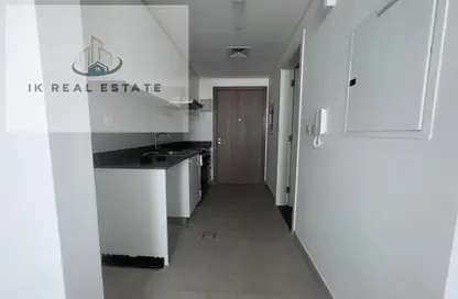 Apartment - 1 Bathroom for rent in Areej Apartments - Aljada - Sharjah