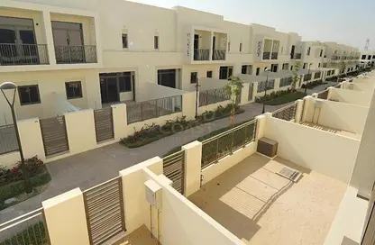 Villa - 3 Bedrooms - 4 Bathrooms for sale in Reem Townhouses - Town Square - Dubai