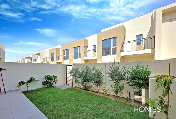 Townhouse - 3 Bedrooms - 3 Bathrooms for sale in Camelia 1 - Camelia - Arabian Ranches 2 - Dubai