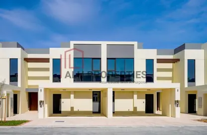 Villa - 3 Bedrooms - 4 Bathrooms for rent in Shams Townhouses - Town Square - Dubai